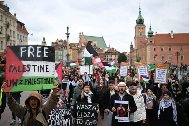 An anti-Israel rally in Warsaw, Oct. 5, 2024. Photo by Sergei Gapon/AFP via Getty Images.