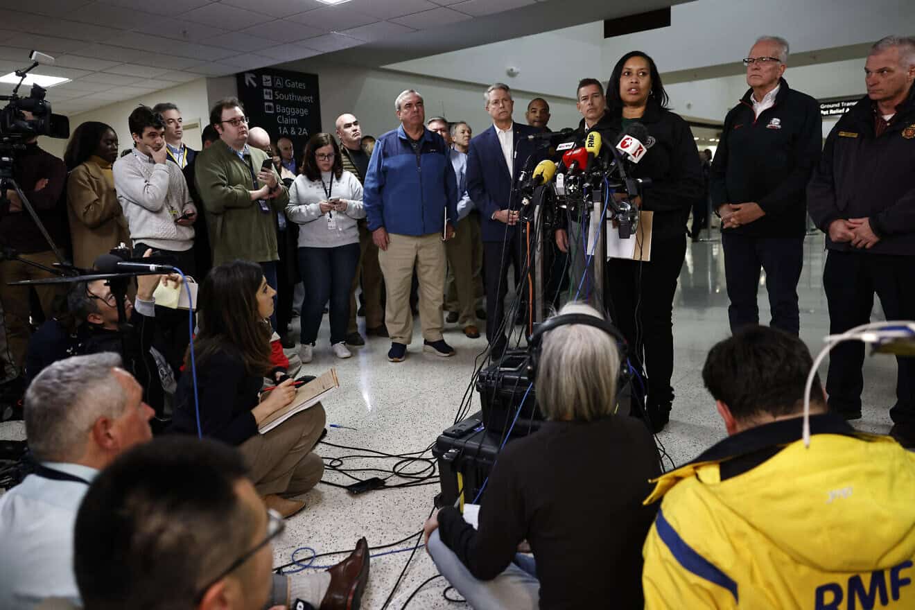 D.C. Mayor Muriel Bowser speaks at a media briefing at Reagan National Airport after a plane crashed into the Potomac River outside Washington, D.C., Jan. 30, 2025. Photo by Ting Shen/AFP via Getty Images.