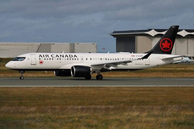 An Air Canada Airbus A220-300 at Halifax Stanfield International Airport in Nova Scotia, Sept. 17, 2020. Credit: Atlantic Aviation Media via Wikimedia Commons.