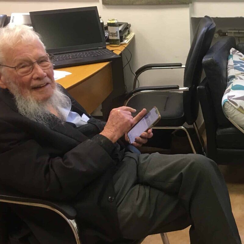 Nobel Laureate Yisrael (Robert J) Aumann in his office at Hebrew University in Jerusalem, Feb. 23, 2025, Photo by David Isaac.