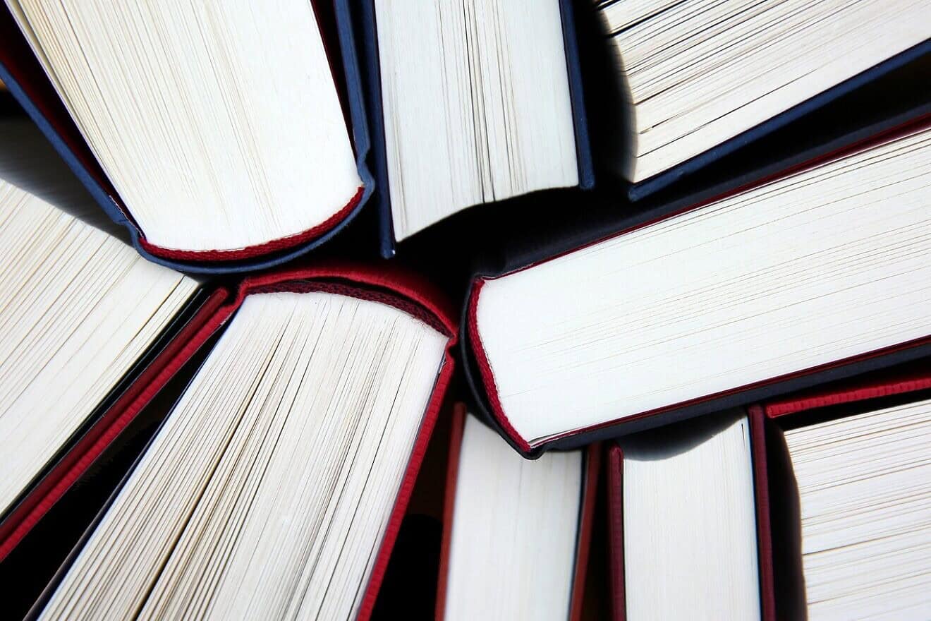 Books. Credit: Hermann/Pixabay.