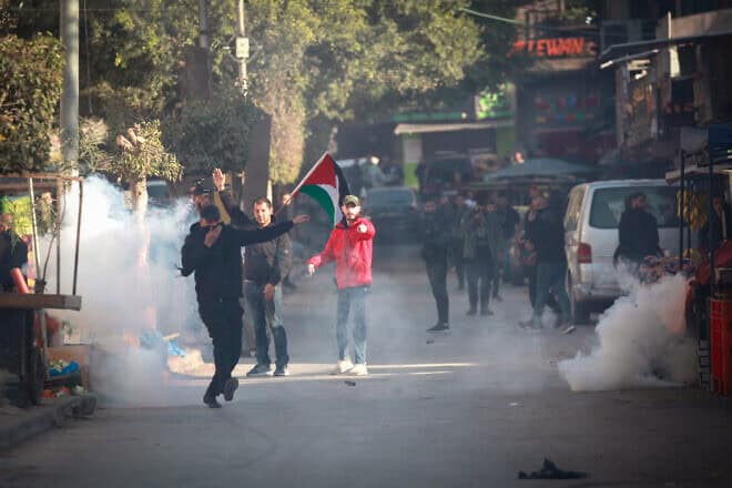Palestinian security forces handle an outbreak in the center of Jenin on Dec. 16, 2024. Photo by Nasser Ishtayeh/Flash90.