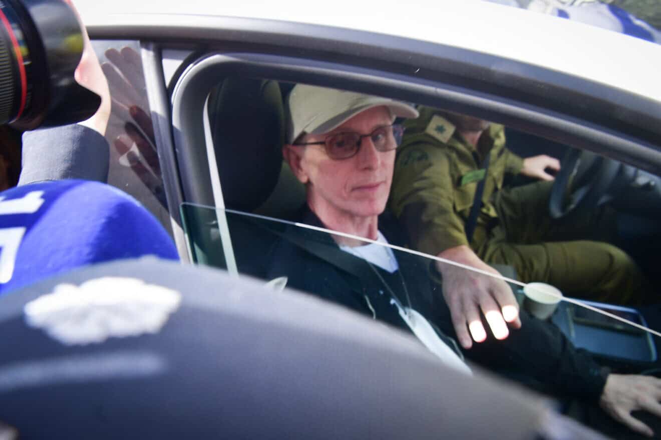 After medical treatment following his release from Hamas terrorist in the Gaza Strip, Israeli Ohad Ben Ami, 56, left Tel Aviv Sourasky Medical Center’s Ichilov Hospital on Feb. 13, 2025. Photo by Avshalom Sassoni/Flash90.