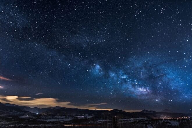 Stars and sky, Credit: viennopro/Pixabay.