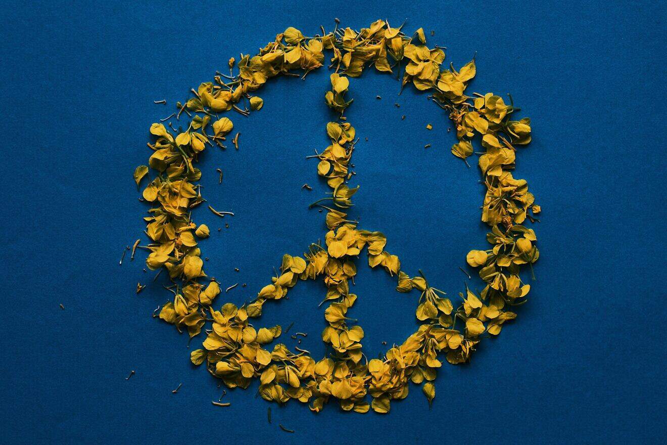 Peace sign. Credit: Engin_Akyurt/Pixabay.