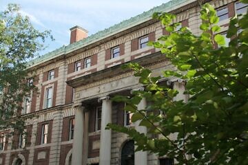 Kent Hall at Columbia University in New York, N.Y., Sept. 1, 2024. Credit: Wm3214 via Wikimedia Commons. 