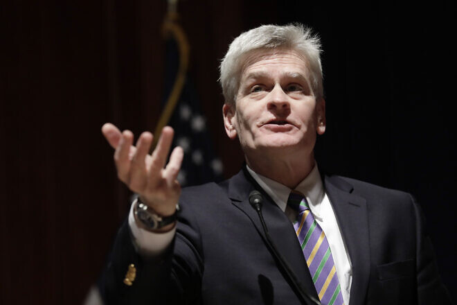 Sen. Bill Cassidy (R-La.) delivers remarks at a U.S. Customs and Border Protection meeting, March 1, 2019. Credit: Glenn Fawcett/U.S. Customs and Border Protection.