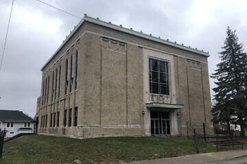 West facing facade of the Beth-El Zedeck Temple in Indianapolis, Ind., on Nov. 30, 2020. Credit: Karloor via Wikimedia Commons. 