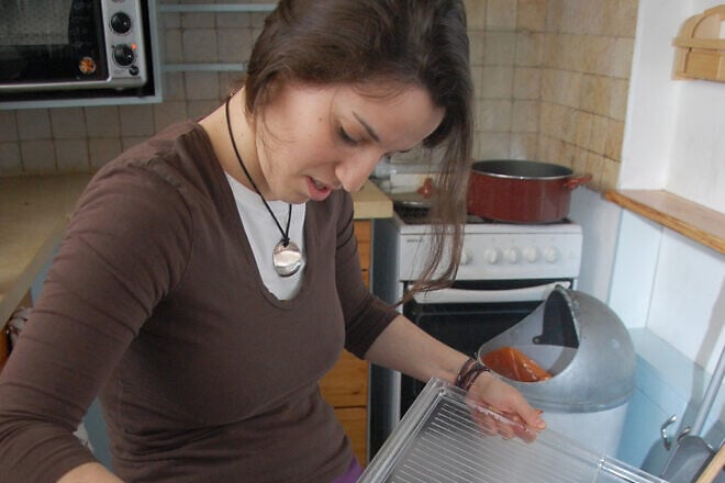 Preparing for Passover. Photo by Rachael Cerrotti/Flash90.