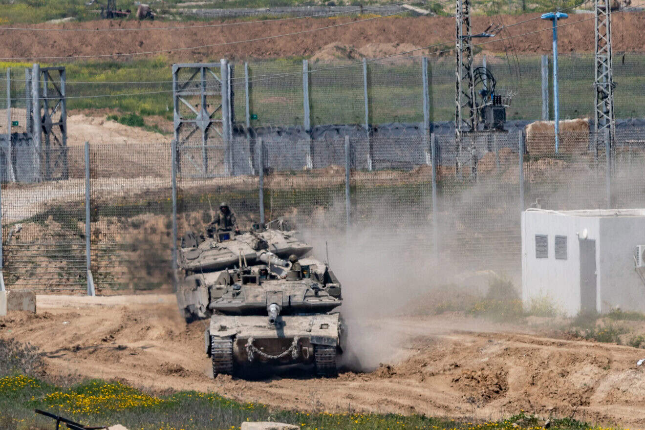 Israeli soldiers near the Gaza Strip on March 18, 2025. Photo by Chaim Goldberg/Flash90.