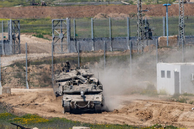 Israeli soldiers near the Gaza Strip on March 18, 2025. Photo by Chaim Goldberg/Flash90.