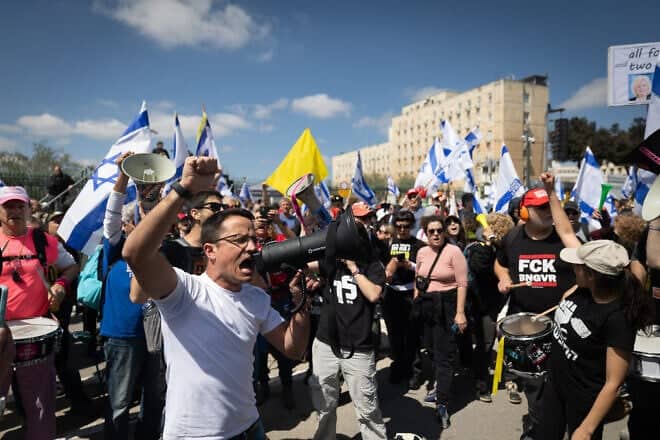 Left-wing activists attend a protest march against Israeli Prime Minister Benjamin Netanyahu and his government in Jerusalem, March 23, 2025. Photo by Chaim Goldberg/Flash90.