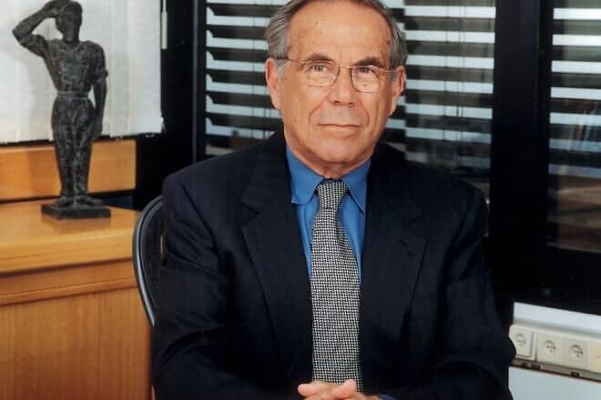 Israeli industrialist Stef Wertheimer in his office at Iscar Metalworking in the Teffen industrial zone in Israel's Western Galilee. Credit: ISCAR/Getty Images.