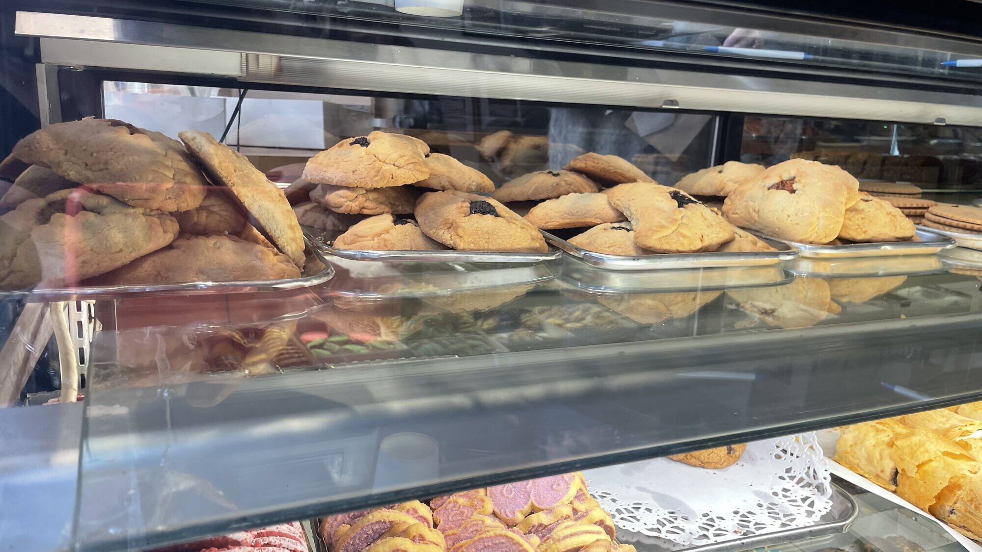 The Hungarian Pastry Shop in Manhattan on March 5, 2025. Photo by Anna Rahmanan.