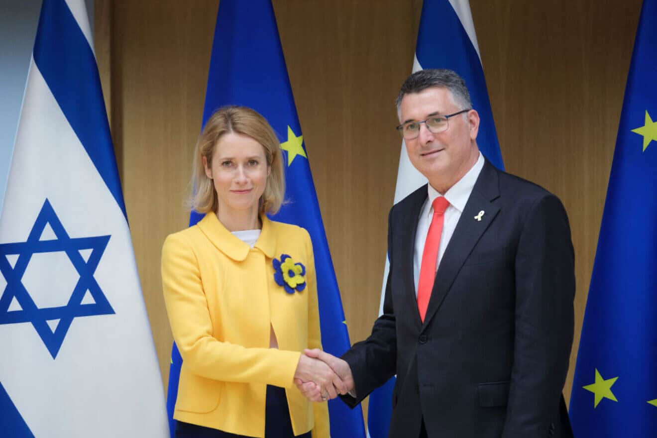 E.U. foreign policy chief Kaja Kallas and Israeli Foreign Minister Gideon Sa'ar before the start of an E.U.-Israel Association Council meeting in the Europa building in Brussels on Feb. 24, 2025. Photo by Thierry Monasse/Getty Images.