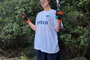 Madison Stock, 22, of Woodbury, N.Y., is officially the 10,000th participant in Birthright Israel’s volunteer program. Credit: Birthright Israel.