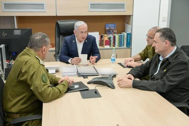 Prime Minister Benjamin Netanyahu holds a security assessment at the Kirya  in Tel Aviv with Defense Minister Israel Katz and senior security officials, March 18, 2023. Photo: Maayan Toaf/GPO.