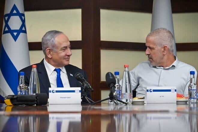 Prime Minister Benjamin Netanyahu with Israel Security Agency (Shin Bet) director Ronen Bar, April 18, 2024. Photo by Koby Gideon/GPO.