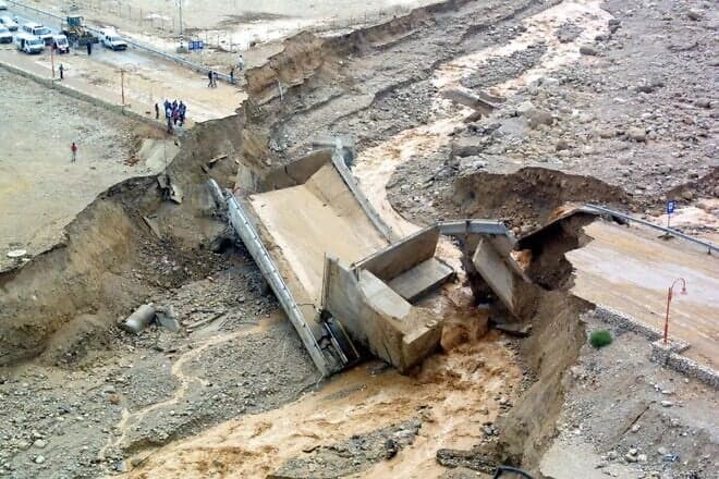 Road damage in southern Israel after flooding in 2016. Photo by Dudu Grinshpan.