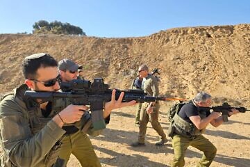 A Magen48 team training together with the IDF. 