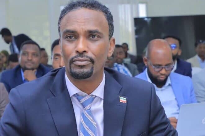 Minister of Foreign Affairs and International Cooperation Abdirahman Dahir Adam Bakal attends a meeting at the ministry in Hargeisa, Somaliland, in 2020. Credit: Courtesy of the Republic of Somaliland.