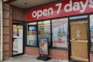 The front doors of the Judaica shop Shainee’s Gift Selections, the My Zaidy’s Pizza and a pharmacy that is part of the chain Shoppers Drug Mart in Thornhill, in the Toronto area, were smashed in and the Jewish-owned stores robbed on April 19, the second to last day of Passover. Photographed on April 21, 2025. Photo by Dave Gordon.