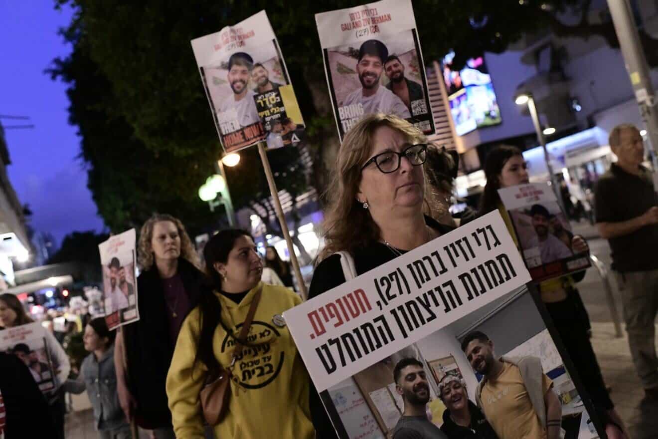 Family and friends of Israeli hostages Ziv and Gali Berman march through the streets of Tel Aviv, calling for their release from Hamas captivity, April 10, 2025. Photo by Tomer Neuberg/Flash90.