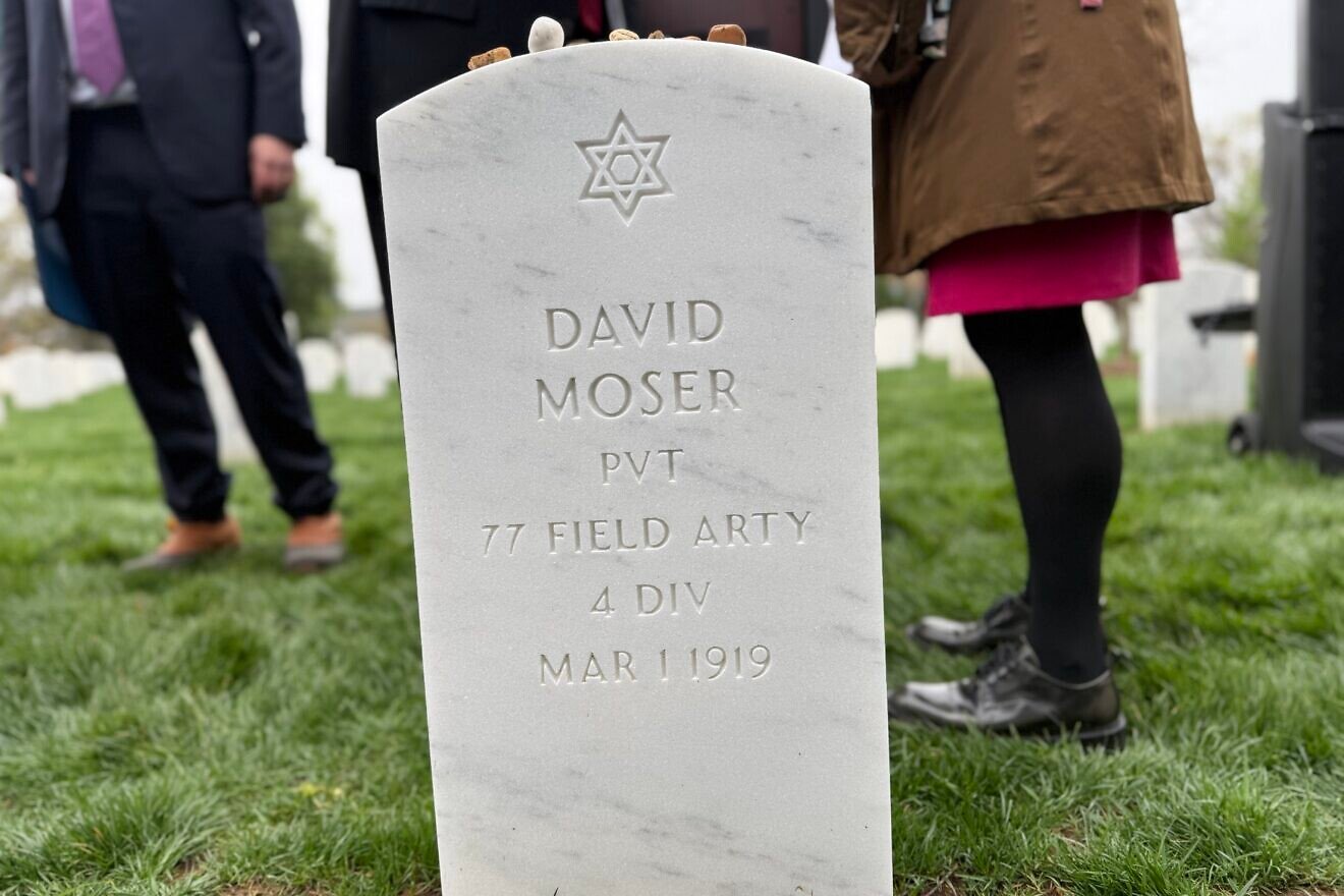 A new tombstone with a Star of David rather than a Latin cross is unveiled for Pvt. David Moser at Arlington National Cemetery in Arlington, Va., April 7, 2025. Photo by Menachem Wecker.