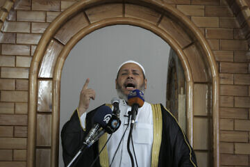 Senior Hamas leader Khalil al-Hayya, gives a speech during Friday prayers in Rafah, the southern Gaza Strip, on June 12, 2015. Photo by Abed Rahim Khatib/Flash90.