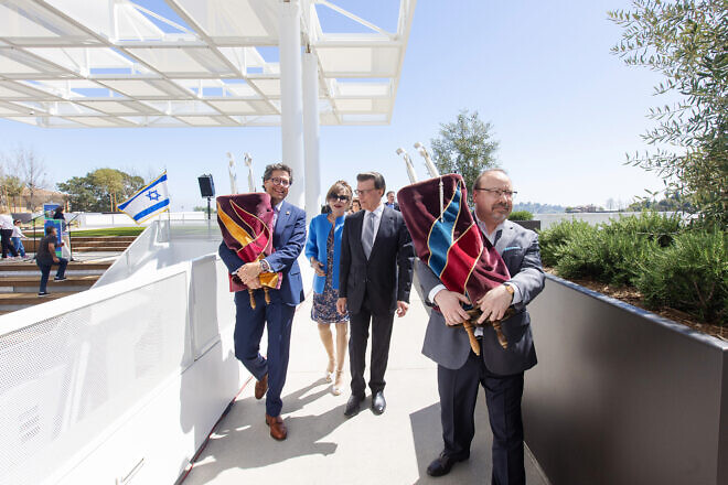 A ribbon-cutting ceremony for the Aaron Milken Center for Early Childhood Education, part of the Stephen Wise Temple, is held on March 23, 2025. Credit: SDK Photo and Design/Stephen Wise Temple and Schools.