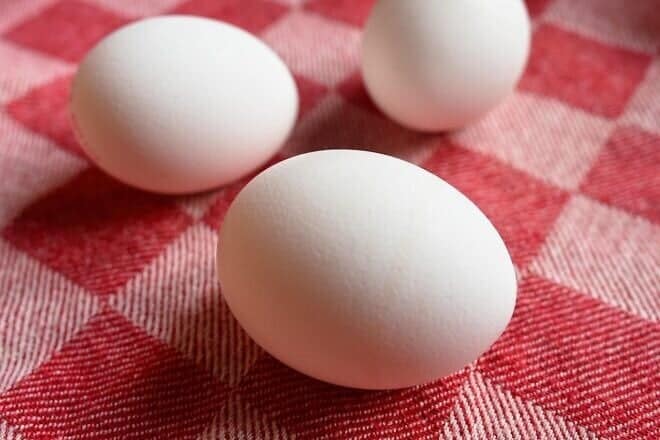 Hard-boiled eggs. Credit: Mabel Amber/Pixabay.